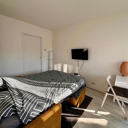 Hanahome 2 Adultes Parking Prive Business & Tourisme Le Chesnay  Bagian luar foto